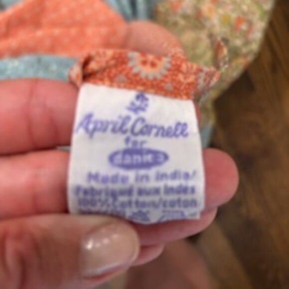 BOGO April Cornell tablecloth - Picture 2 of 3